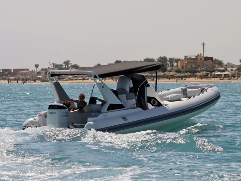 Motorboat to hire Kolios at the best price