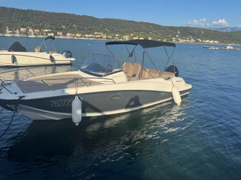 Quicksilver Activ 675 Sundeck charter bareboat or skippered in  Rab