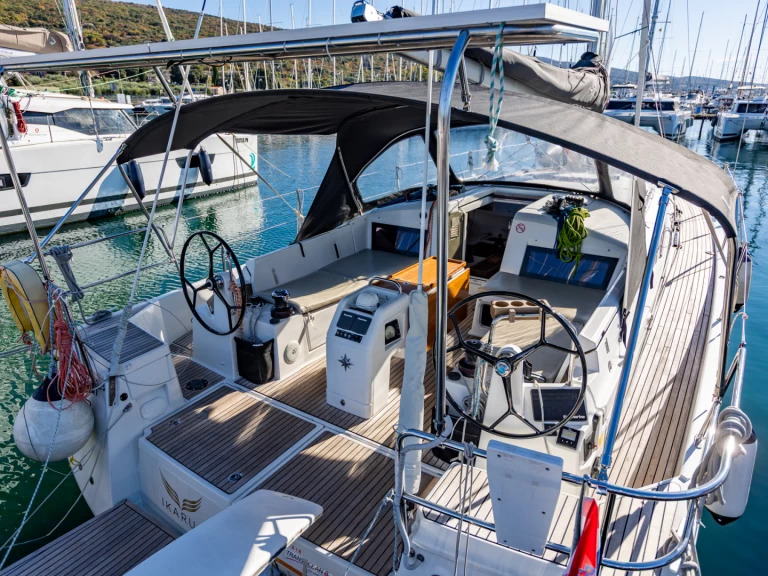 Sailboat to hire Punat at the best price