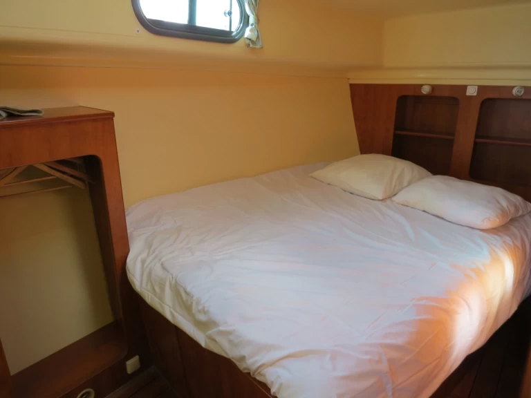 Hire Canal boat with or without skipper Nicols Yacht Sablé-sur-Sarthe