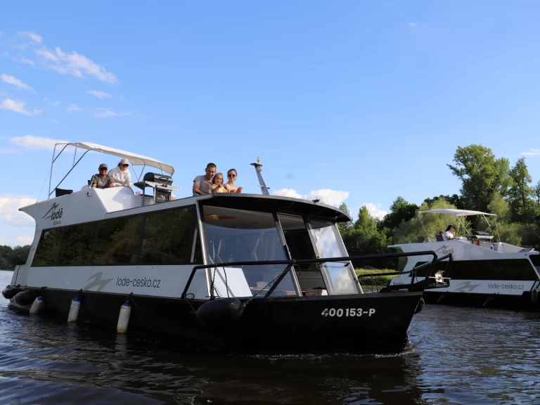 Yacht charter Mělník - Traweller YB35 on SamBoat