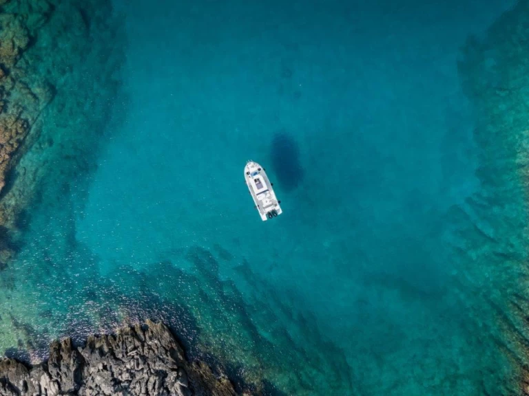 Yacht charter Split - Bénéteau Barracuda 8 on SamBoat