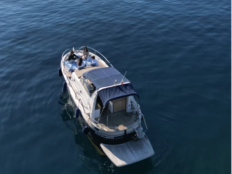 Motorboat to hire Sorrento at the best price