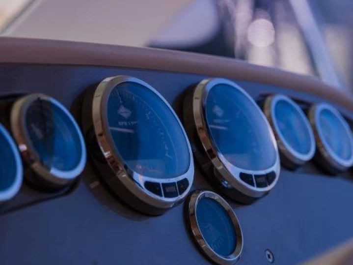 Motorboat to hire Split at the best price