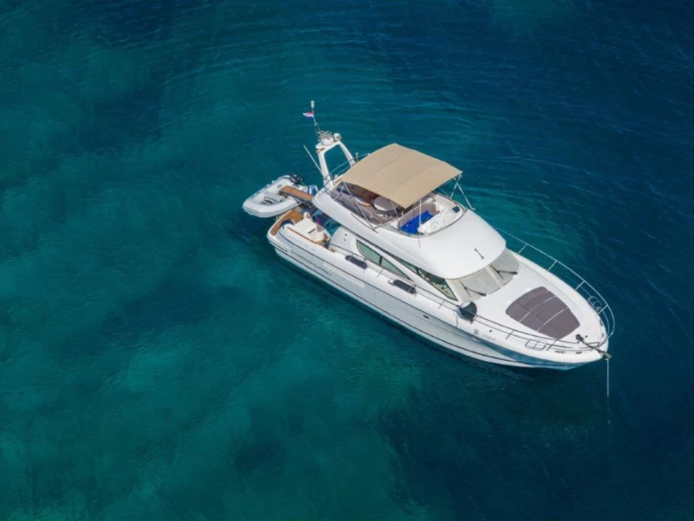 Charter a Jeanneau Prestige 46 in Split on Samboat