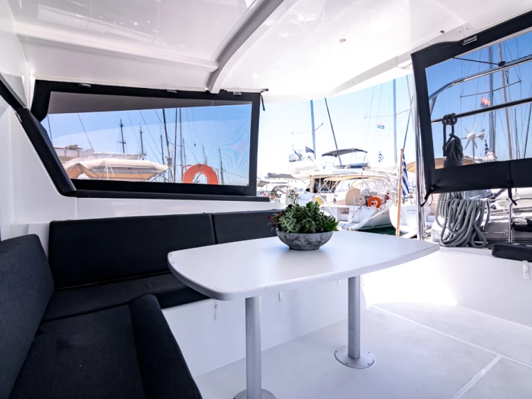 Catamaran to hire Tourlos at the best price