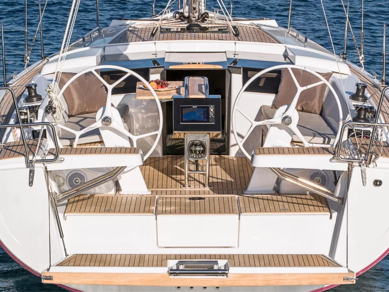 Hire a Hanse Hanse 388 Betina