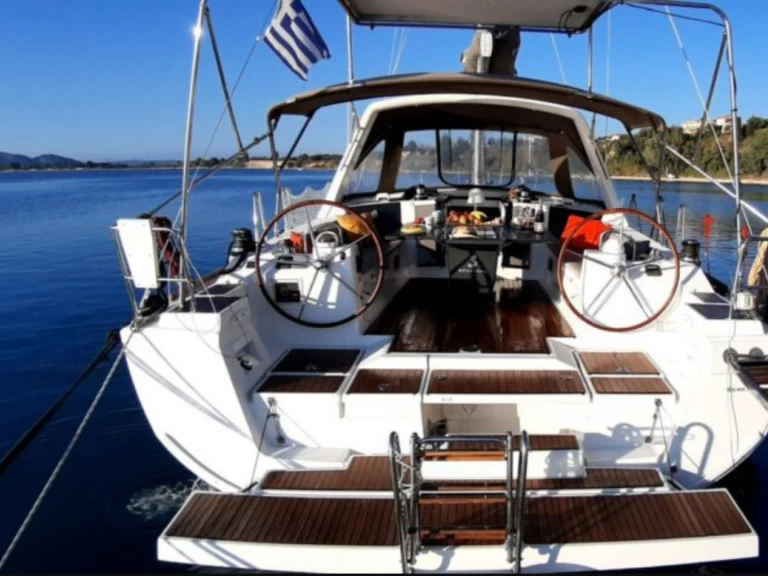 Yacht charter Pálairos - Bénéteau Oceanis 45 on SamBoat