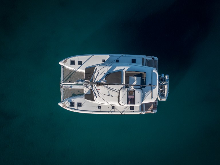 Hire a Lagoon Lagoon 43 Seget Donji