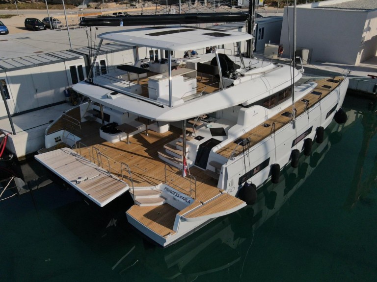 Catamaran hire in Kaštela - Lagoon Lagoon 60