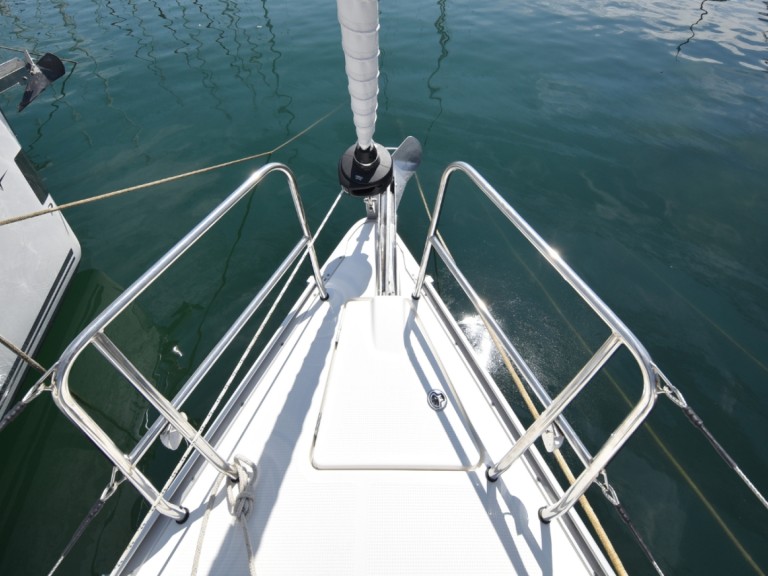 Yacht hire Pirovac cheap Cruiser 37