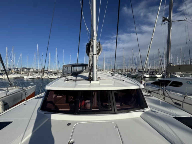 Hire Catamaran with or without skipper Fountaine Pajot La Rochelle