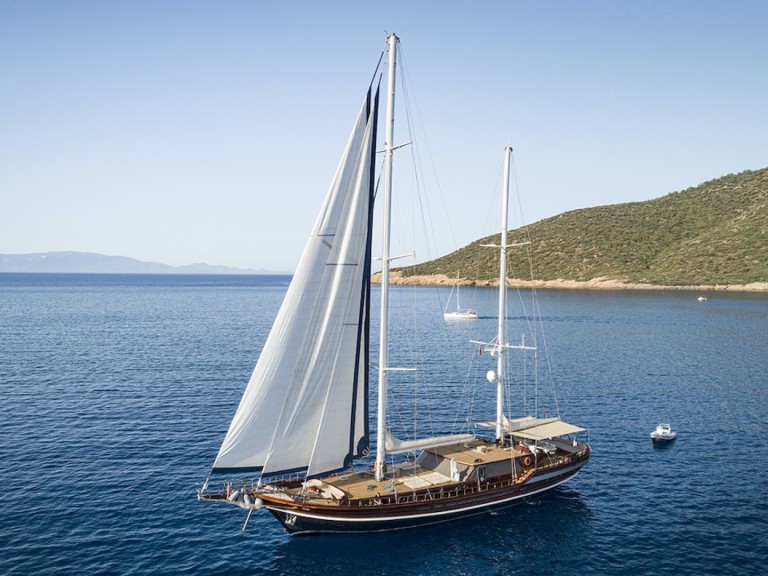 Sailboat hire in Alimos -  Gulet Queen of Datca