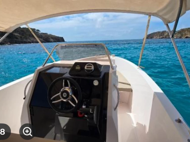 Motorboat hire in Palma de Mallorca - Boats mak Cattleya X6