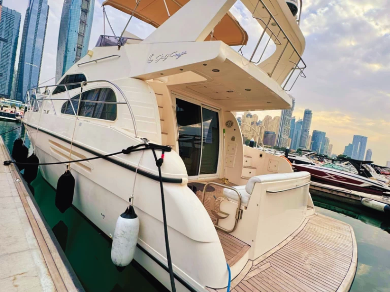 Yacht charter Dubai Marina - Gulf Craft - Majesty Yachts 45 on SamBoat