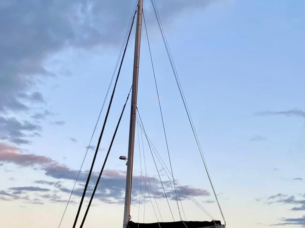 Catamaran to hire Le Marin at the best price