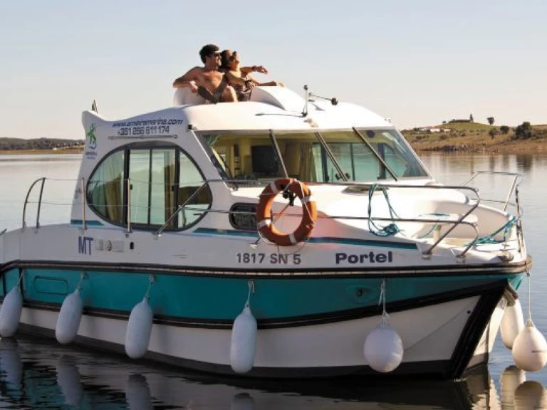 Canal boat to hire Bellegarde at the best price