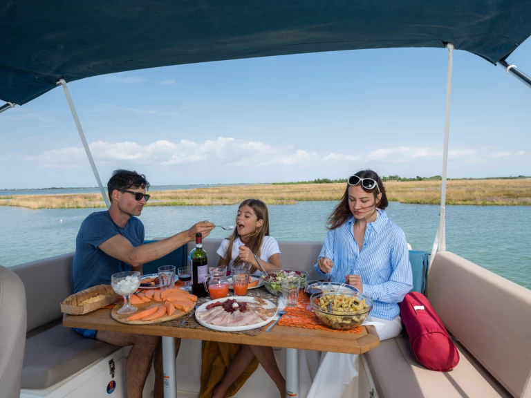 Hire Canal boat with or without skipper Balt-Yacht Casale sul Sile