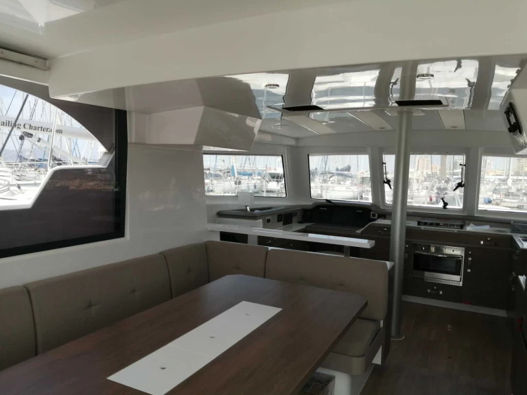 Catamaran hire in Cagliari - Bali Bali Catspace Voile