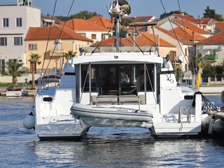 Hire a Bali Bali Catspace Voile Trogir