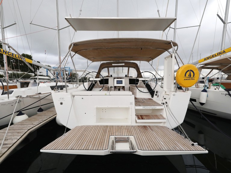 Hire Sailboat Dufour with a boat licence