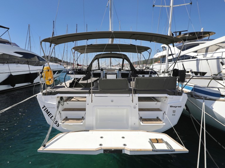 Yacht charter Biograd na Moru - Dufour Dufour 44 on SamBoat