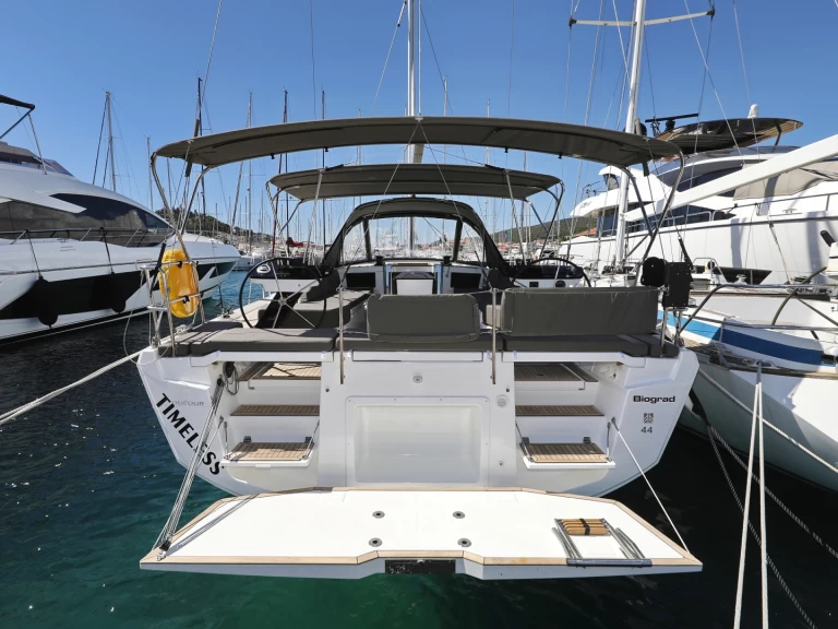 Yacht charter Biograd na Moru - Dufour Dufour 44 on SamBoat