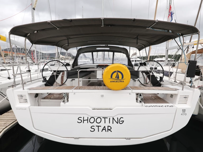 Sailboat to hire Šibenik at the best price