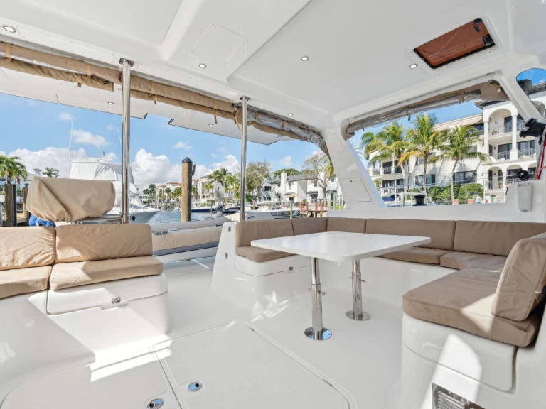 Hire Luxury Yacht St Francis with a boat licence
