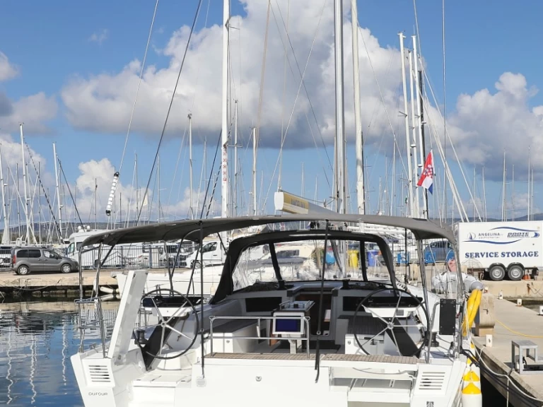 Hire Sailboat Dufour with a boat licence