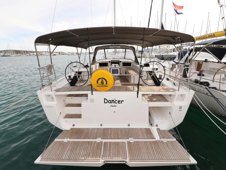 Yacht charter Sveti Filip i Jakov - Dufour Dufour 530 on SamBoat