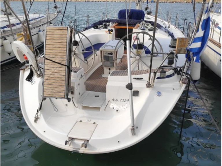 Sailboat hire in Ávdira - Bavaria Bavaria 44