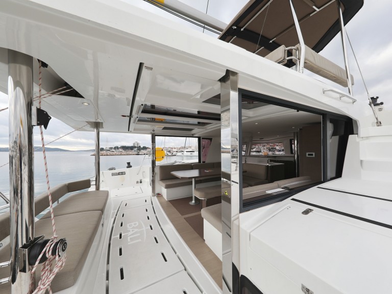 Hire Catamaran with or without skipper Bali Trogir