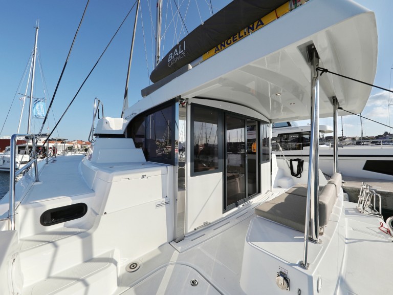 Yacht hire Trogir cheap Bali Catspace Voile