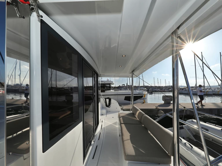 Catamaran hire in Trogir - Bali Bali Catspace Voile