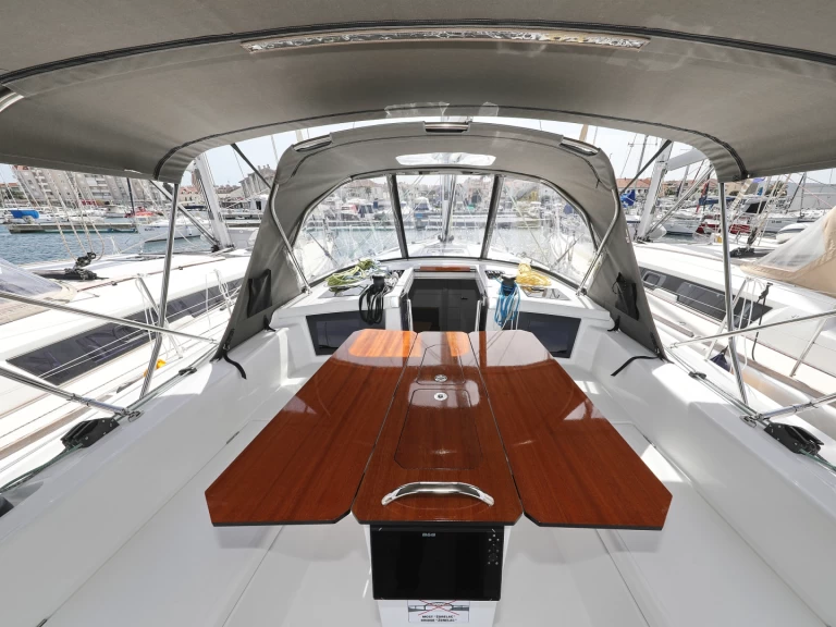 Yacht charter Trogir - Dufour Dufour 41 on SamBoat