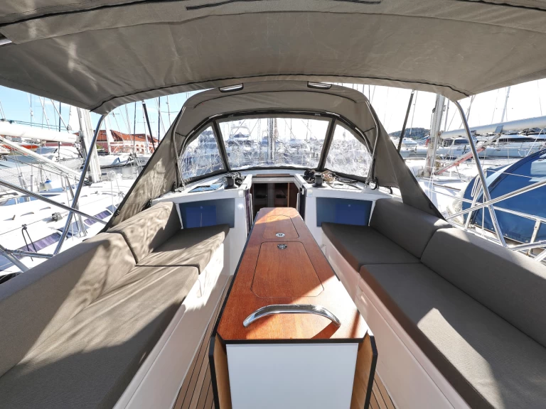 Sailboat to hire Trogir at the best price