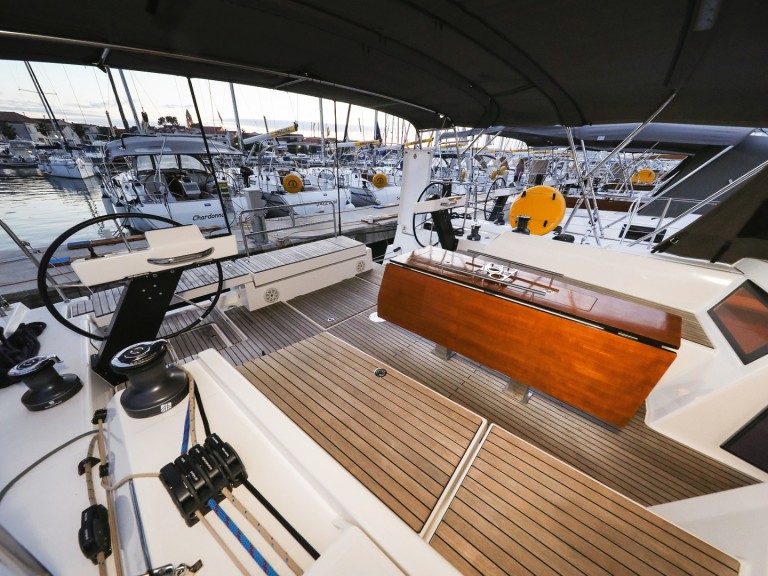 Yacht charter Trogir - Dufour Dufour 470 on SamBoat