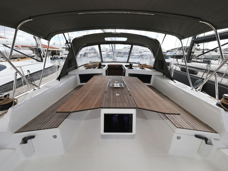 Yacht charter Trogir - Dufour Dufour 470 on SamBoat