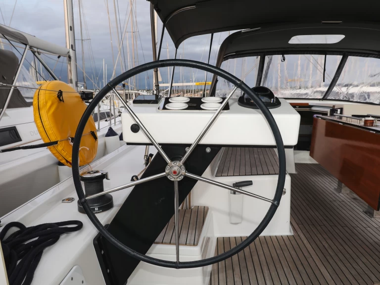 Yacht hire Trogir cheap Dufour 470