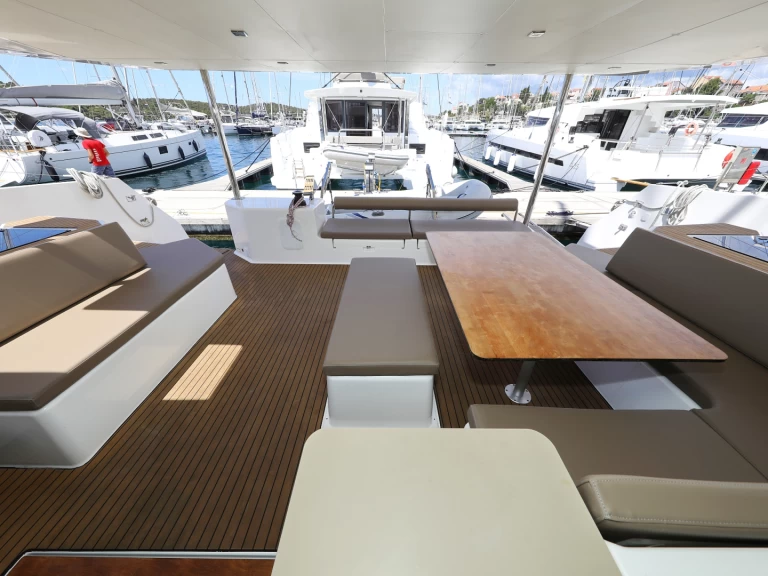 Hire Catamaran with or without skipper Dufour Rogoznica