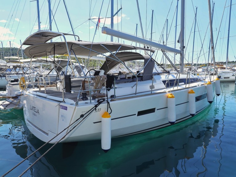 Charter a Dufour Dufour 520 Grand Large in Trogir on Samboat