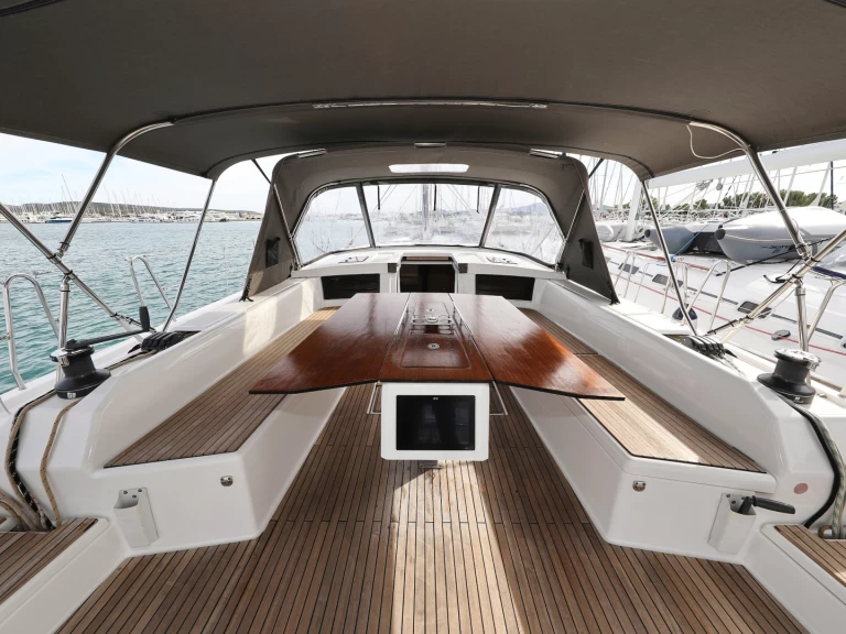 Hire Sailboat Dufour with a boat licence