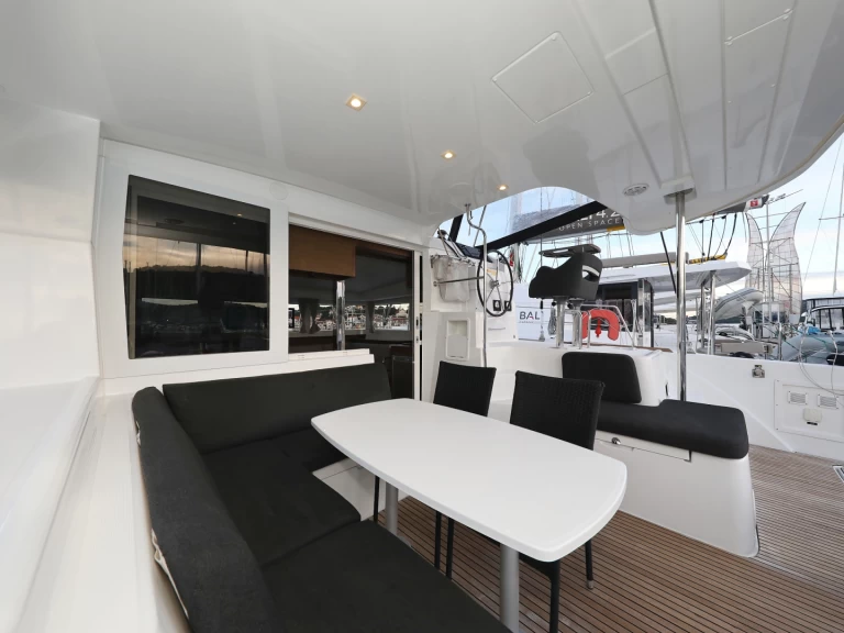 Yacht hire Biograd na Moru cheap Lagoon 40