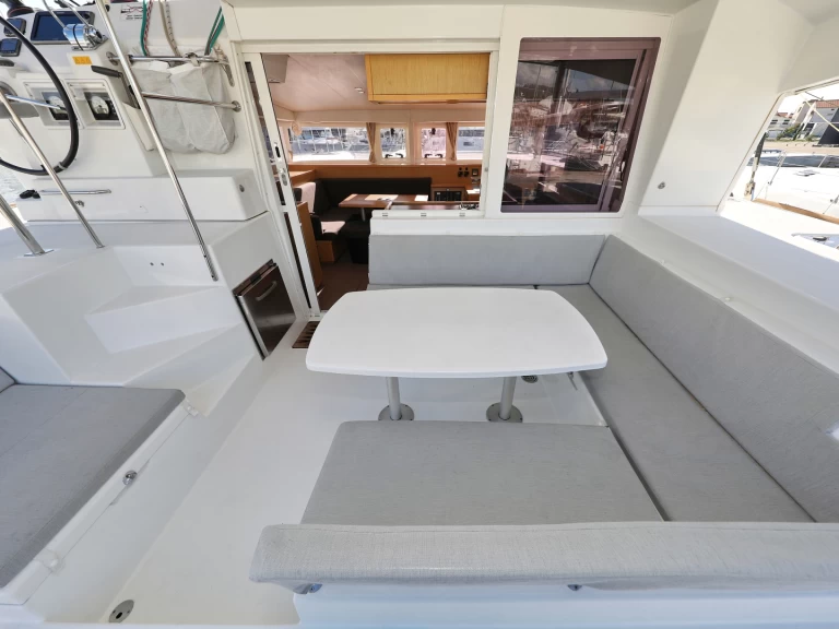 Catamaran to hire Sveti Filip i Jakov at the best price