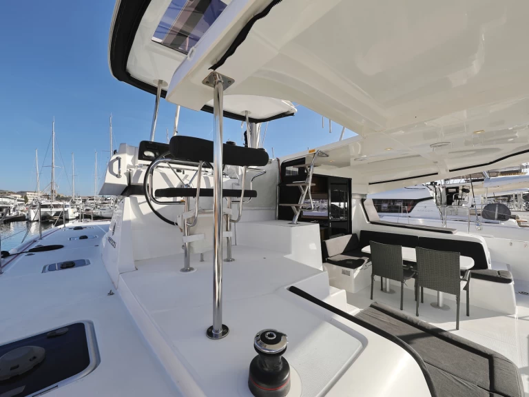 Charter a Lagoon Lagoon 42 in Šibenik on Samboat