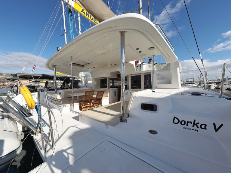 Charter a Lagoon Lagoon 450 in Šibenik on Samboat