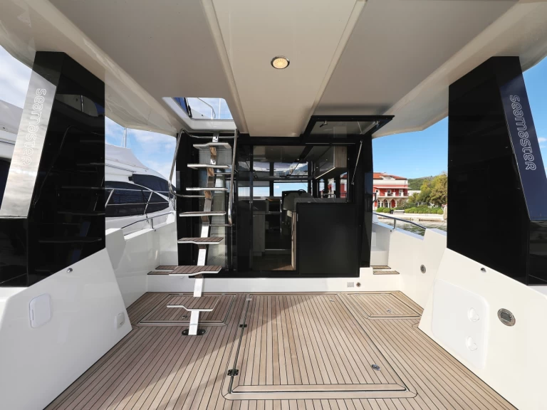 Yacht hire Šibenik cheap Seamaster 45