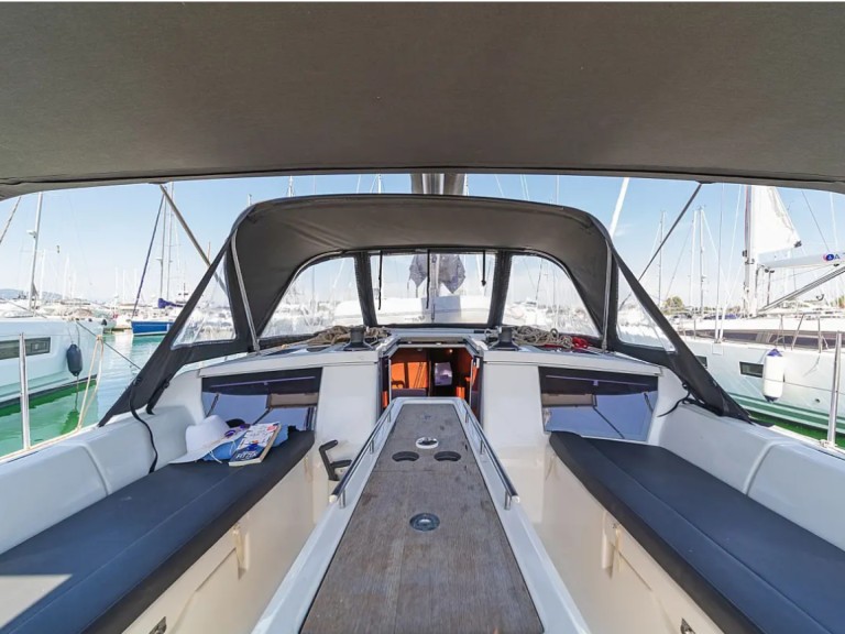 Yacht hire Ávdira cheap Dufour 430