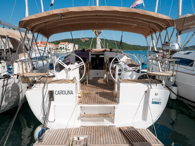 Charter a Elan Impression 45.1 in Pirovac on Samboat